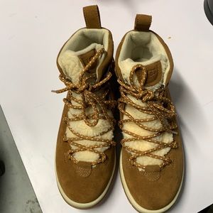 UGG Women's lakesider Heritage Mid Boots Brown 6.5